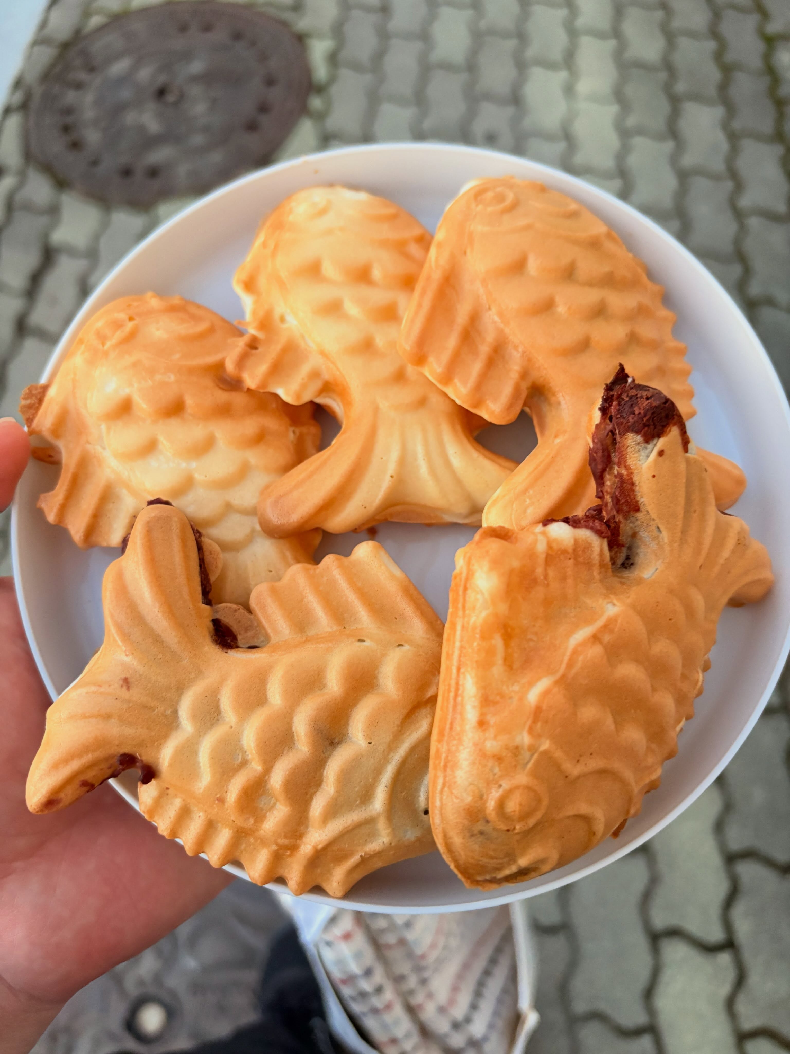 #하늘로붕어빵 #컴백
다시 돌아온 붕어빵계절!!
실전 준비!!
처음부터 완벽할 순 없지만.
그래도 예쁜 붕어빵 완성!
